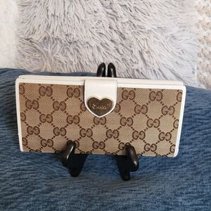 Gucci GG Canvas Heart Continental Long Wallet